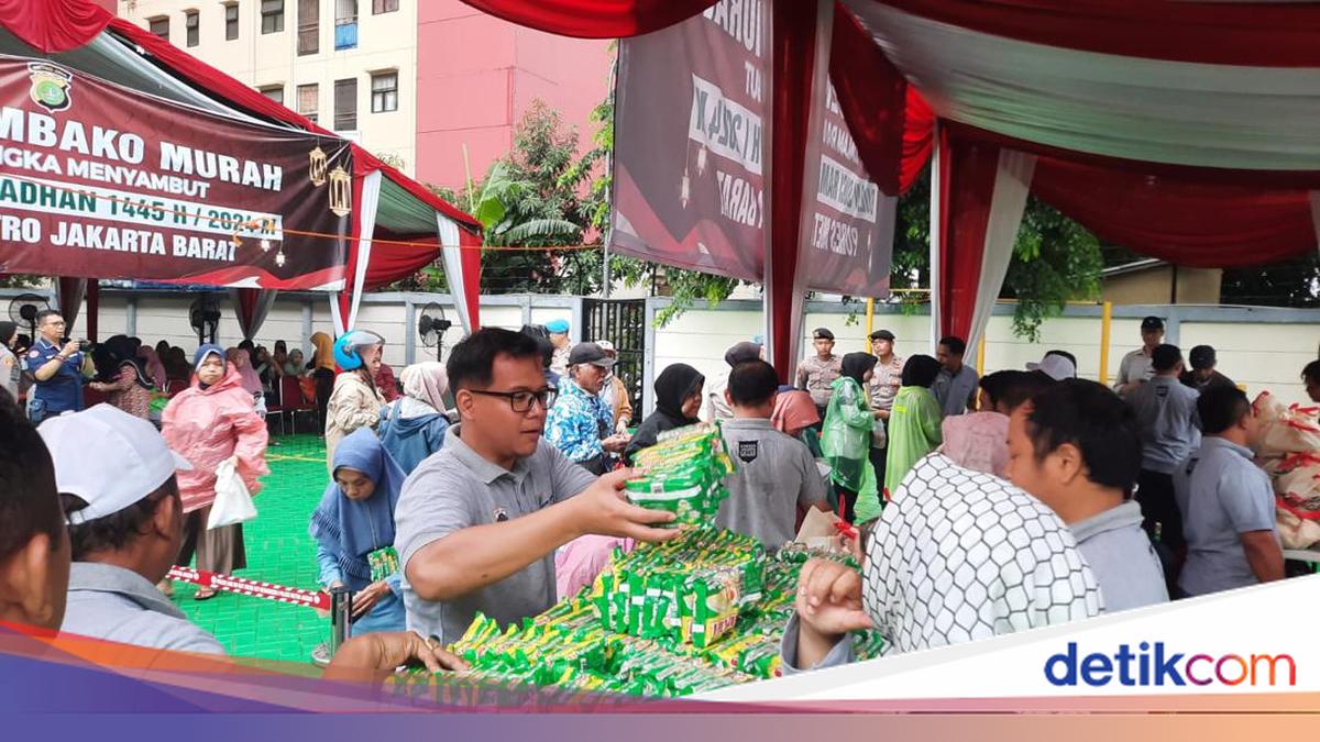 Toko Sembako Pak Salam: Kunci Keseharian Warga Doplang